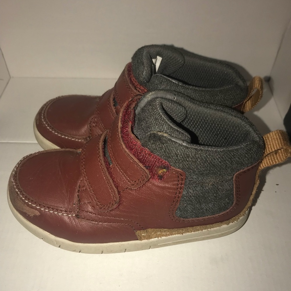 Clarks Toddler boy leather boot
